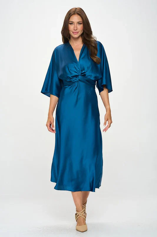 Amélie & Rose™ | Relaxed Elegance – Satin Dress with Twisted Front