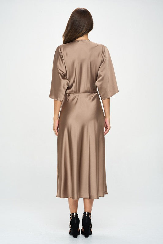 Amélie & Rose™ | Relaxed Elegance – Satin Dress with Twisted Front